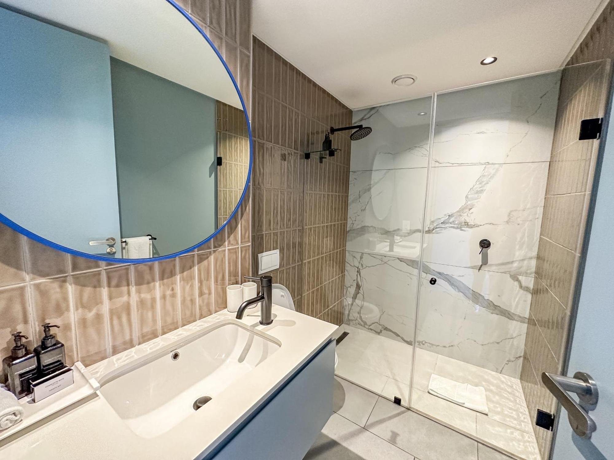 Home Suite Hotels De Waterkant Cape Town Exterior photo